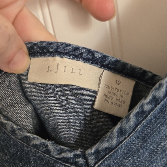 J. Jill Blue Cotton Denim Dress with Subtle Faded Wash Lace Hem - Picture 5 of 8